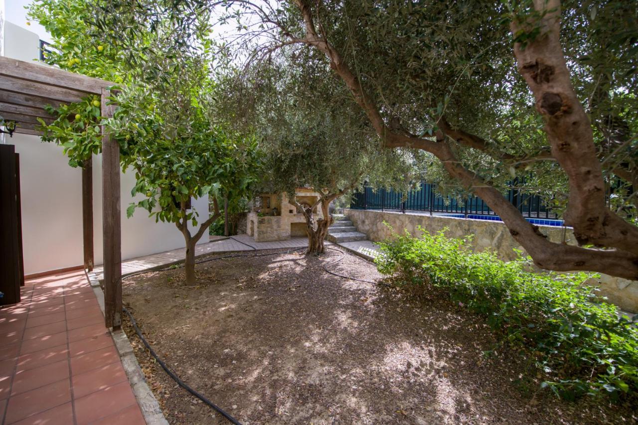 Villa Douliana Villas *