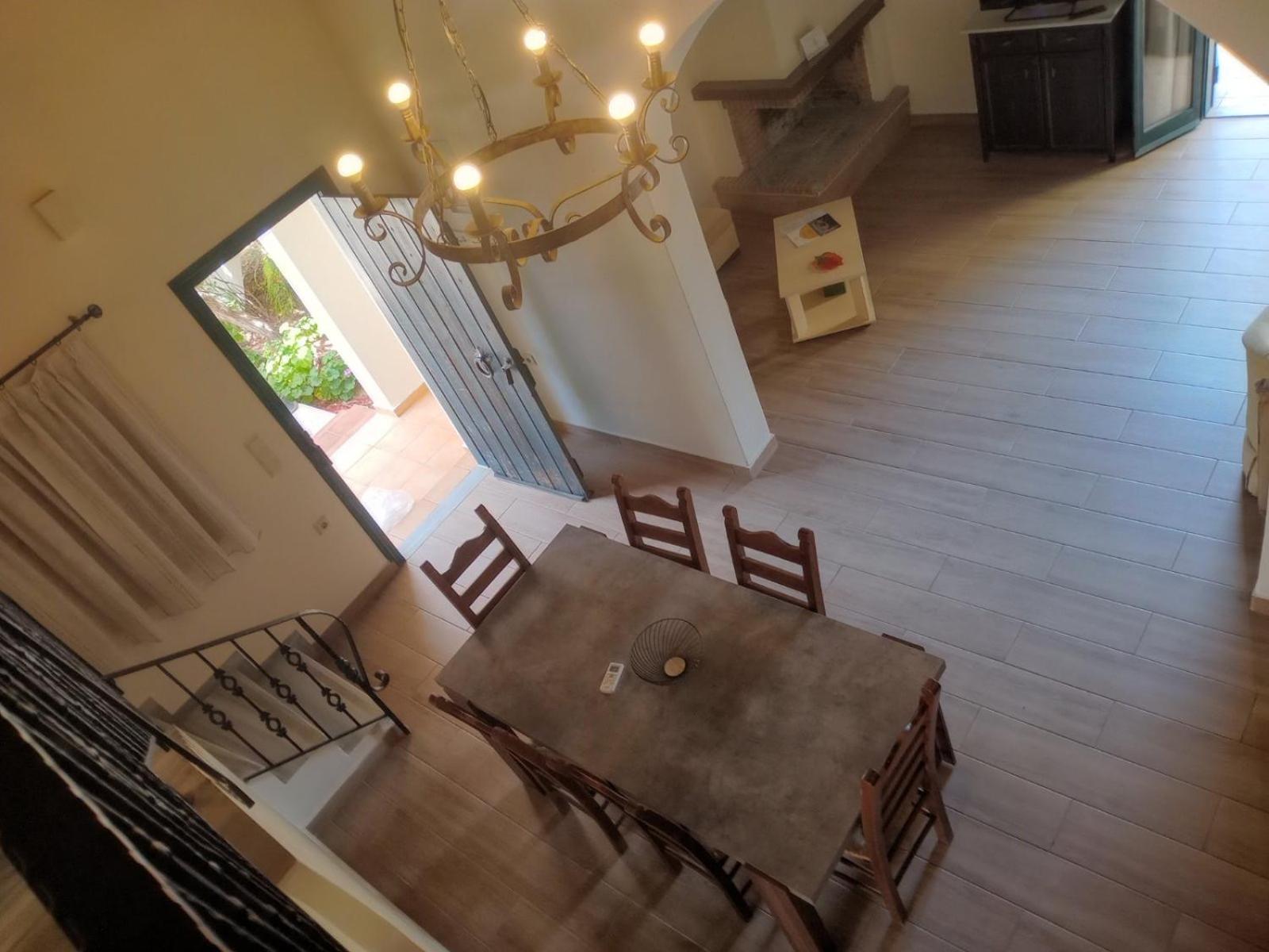 Douliana Villas *