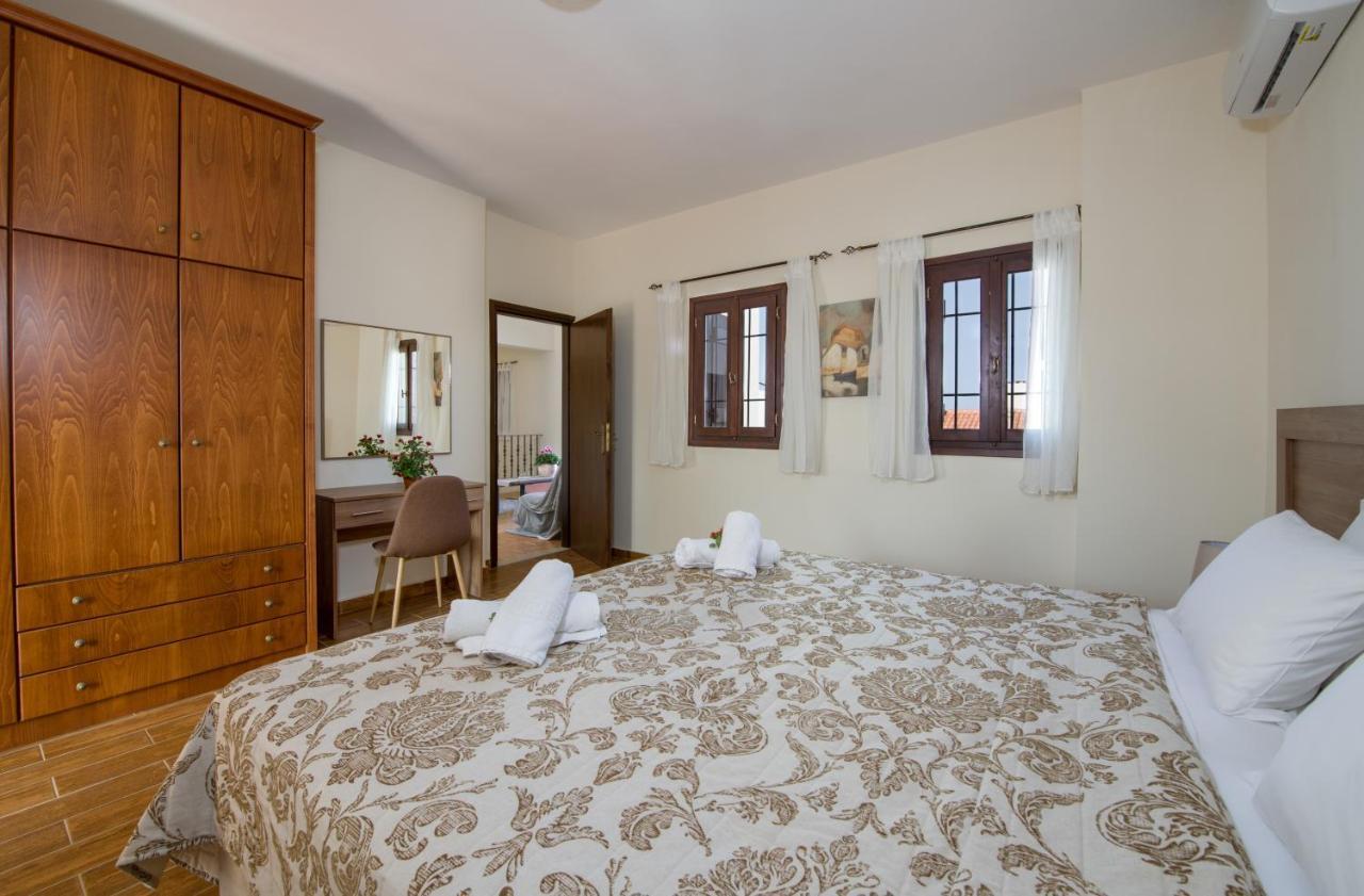 Douliana Villas