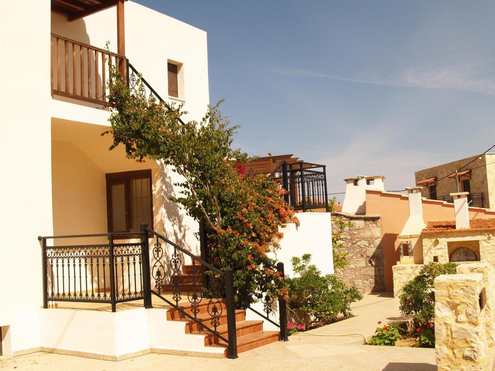 Douliana Villas *