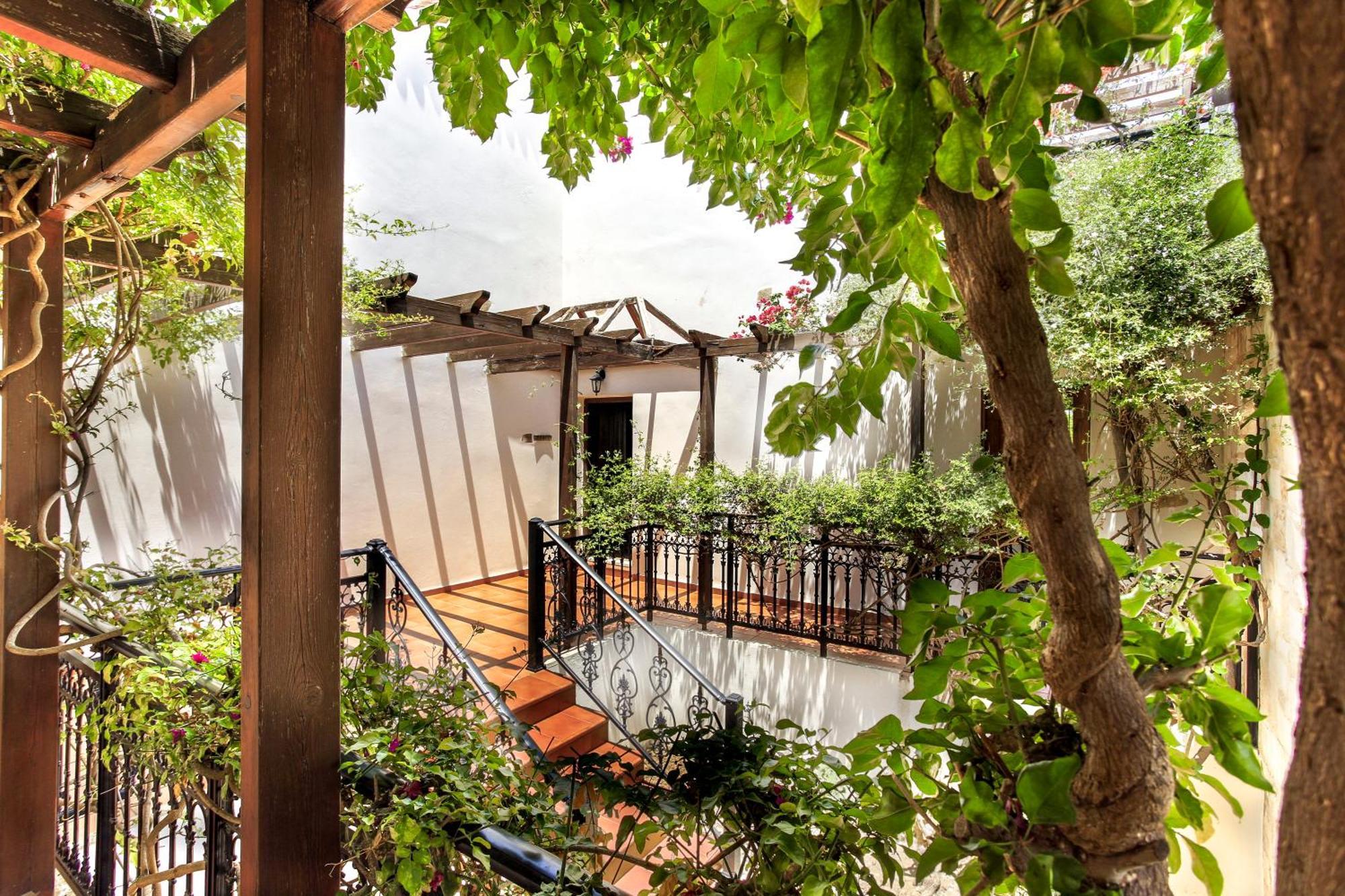 Douliana Villas Vilă