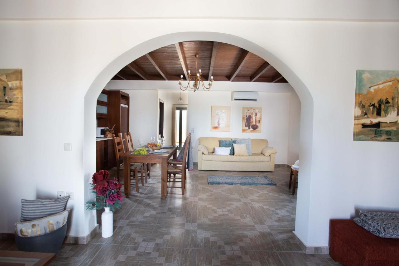 Douliana Villas 別墅 *