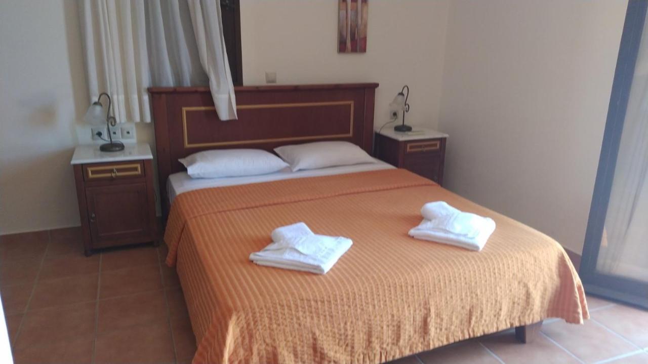 Douliana Villas 別墅 *