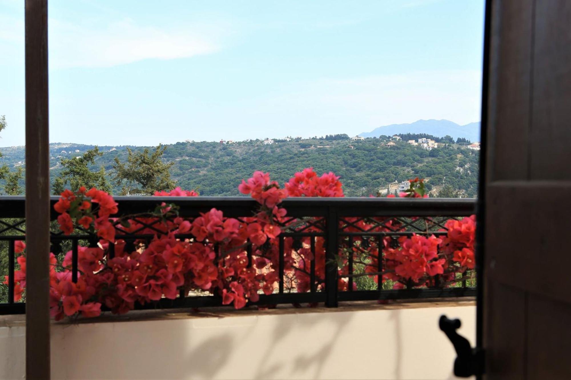 Douliana Villas 別墅 *